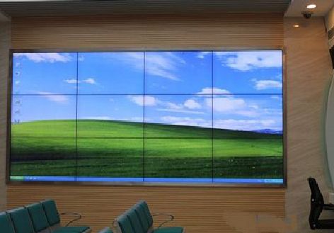 营山县液晶拼接屏的另类用法。